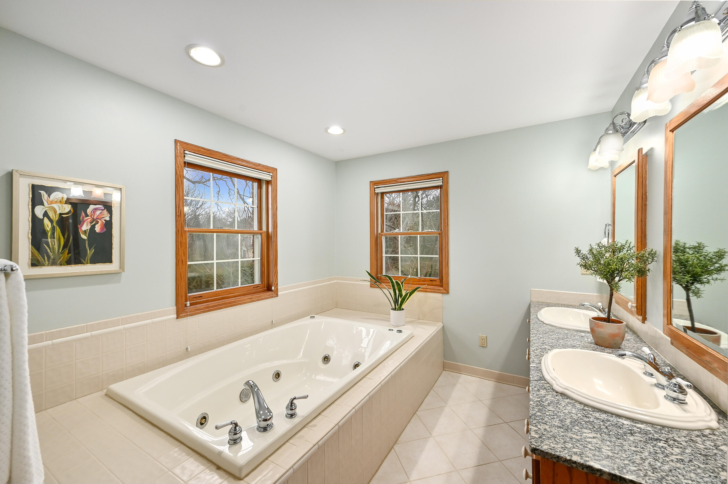 3230 Yale Court Brookfield, WI 53005 - Photo 22 of 41 Primary