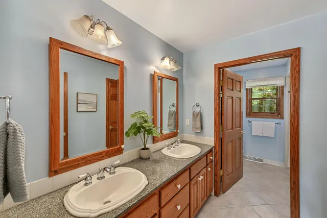 $939,000 | 3230 Yale Court, Brookfield, WI 53005