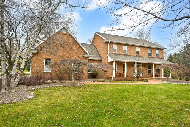 $939,000 | 3230 Yale Court, Brookfield, WI 53005