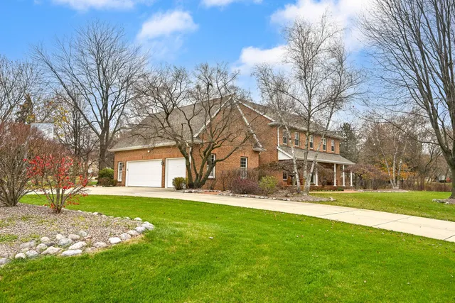 $939,000 | 3230 Yale Court, Brookfield, WI 53005