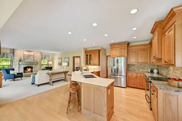 $939,000 | 3230 Yale Court, Brookfield, WI 53005