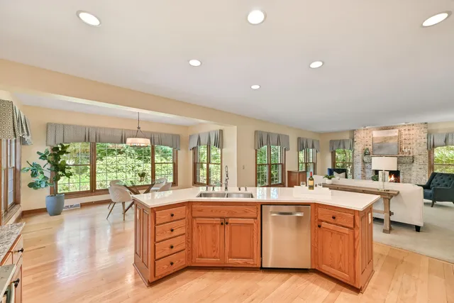 $939,000 | 3230 Yale Court, Brookfield, WI 53005