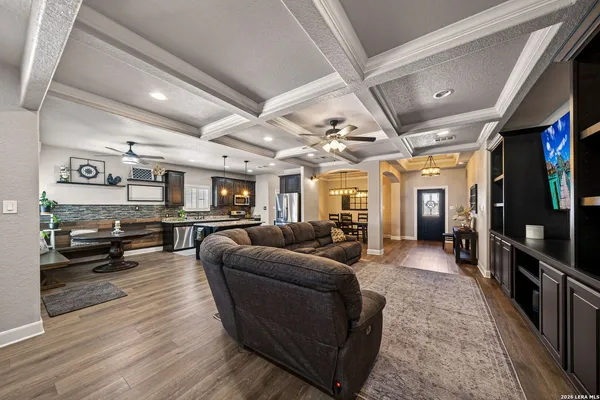 $529,900 | 15820 Chippewa Boulevard, Selma, TX 78154