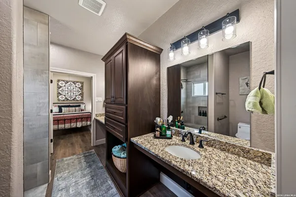 $529,900 | 15820 Chippewa Boulevard, Selma, TX 78154