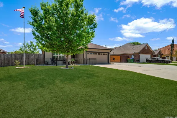$529,900 | 15820 Chippewa Boulevard, Selma, TX 78154