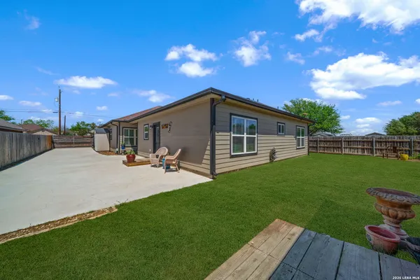 $529,900 | 15820 Chippewa Boulevard, Selma, TX 78154