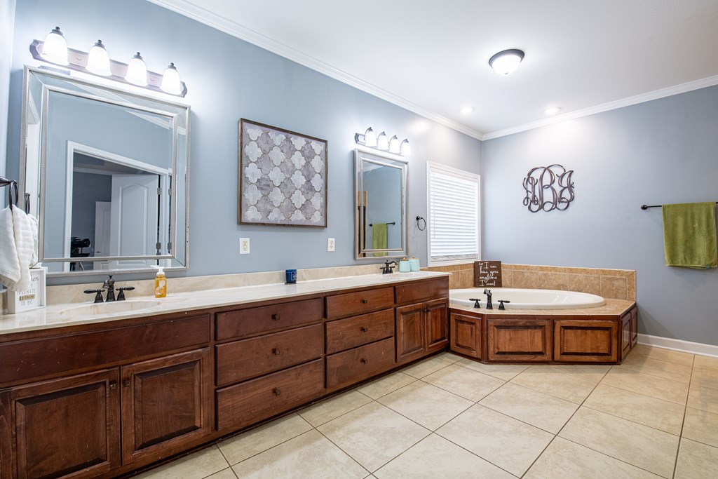 108 Frisco Lane Enterprise, AL 36330 - Photo 27 of 52