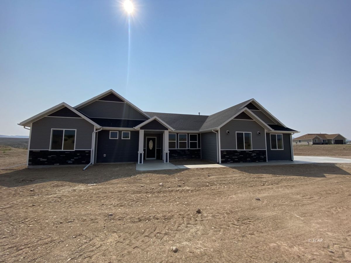 599 Stageline Loop Elko, NV 89801 - Photo 1 of 29 Gallery Image 1