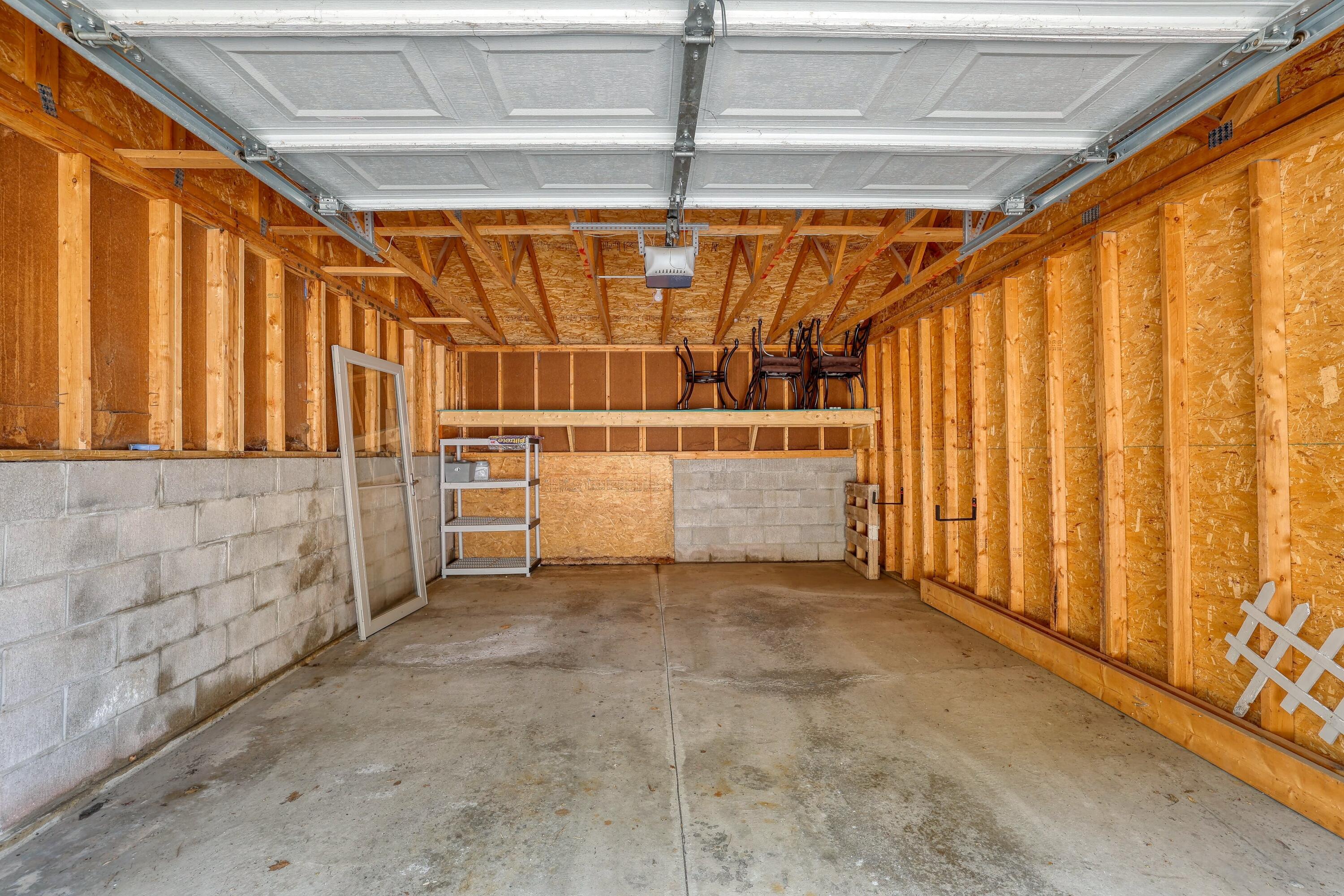 4875 Easy Street, Unit 5 Delafield, WI 53029 - Photo 21 of 29 Garage