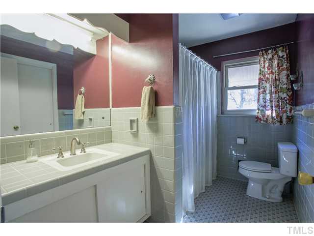 606 Wofford Road Durham, NC 27707 - Photo 6 of 13 Gallery Image 6