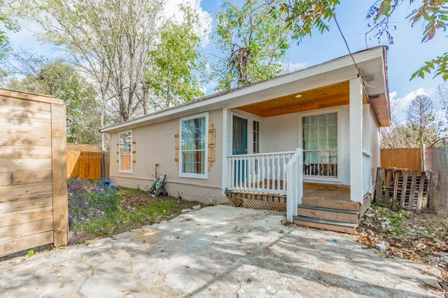 $1,550 | 3002 Kirk Street, Houston, TX 77026