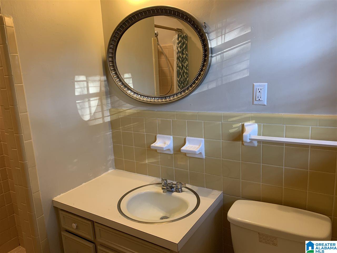 5256 Beacon Circle Birmingham, AL 35210 - Photo 8 of 16