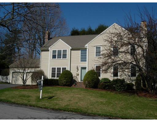 24 Smith Street, Unit 31 ENSIGN R Needham, MA 02492 - Photo 1 of 8 Gallery Image 1