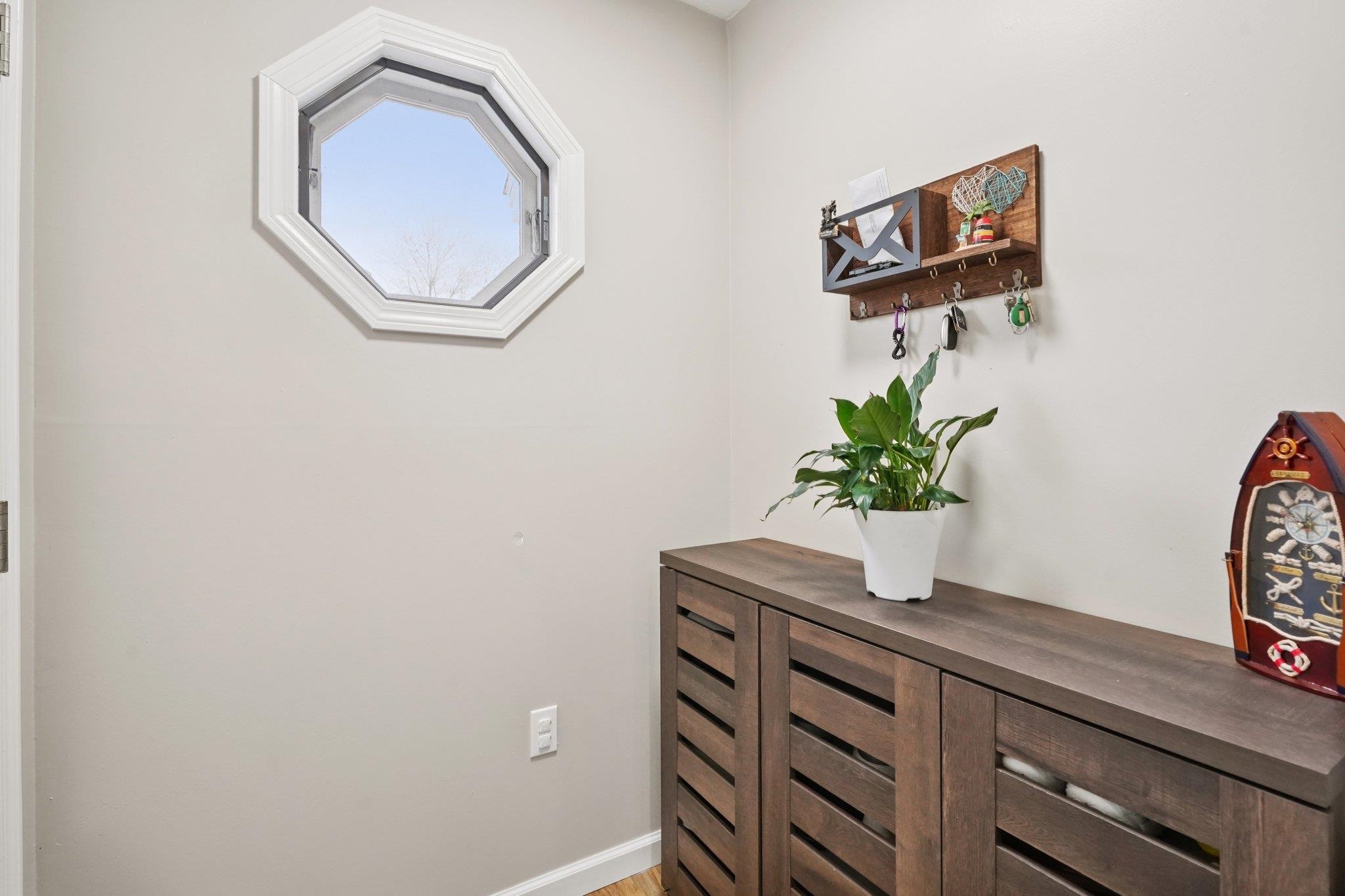 16 Cadogan Way Nashua, NH 03062 - Photo 25 of 35