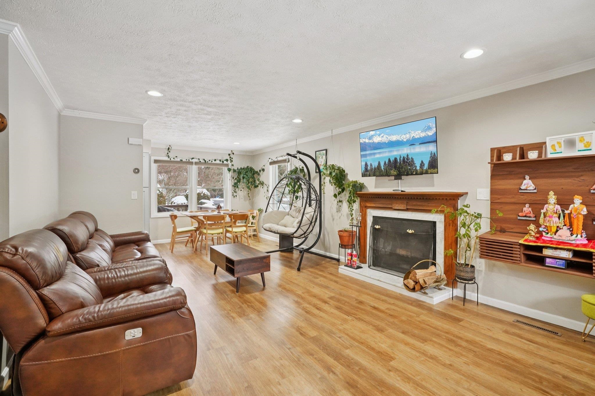 16 Cadogan Way Nashua, NH 03062 - Photo 3 of 35