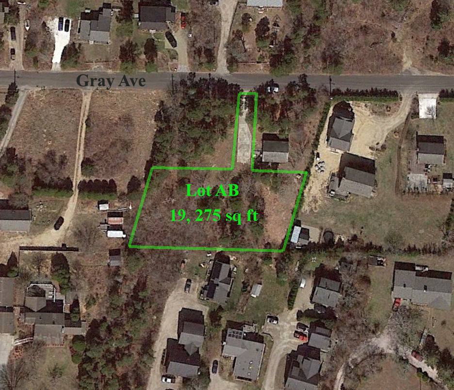 10 R Gray Avenue Nantucket, MA 02554 - Photo 1 of 2 an aerial view of multiple houses with outdoor space