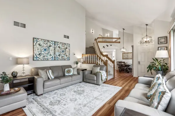 $489,900 | 14048 Waters Edge Trail, New Berlin, WI 53151