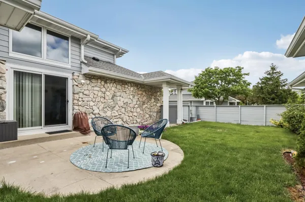 $484,900 | 14048 Waters Edge Trail, New Berlin, WI 53151