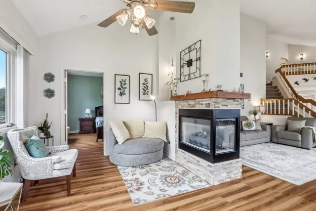 $489,900 | 14048 Waters Edge Trail, New Berlin, WI 53151