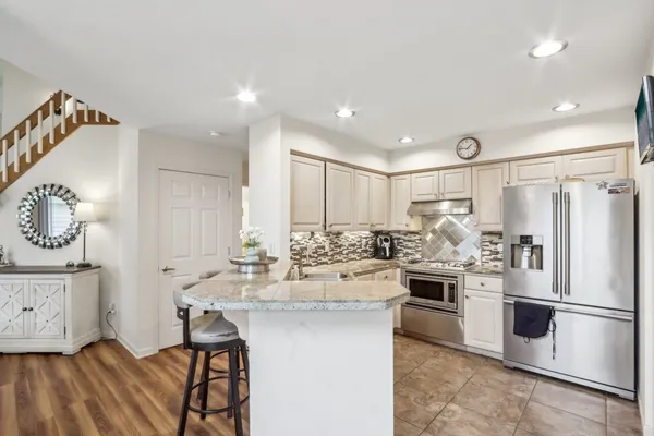 $484,900 | 14048 Waters Edge Trail, New Berlin, WI 53151