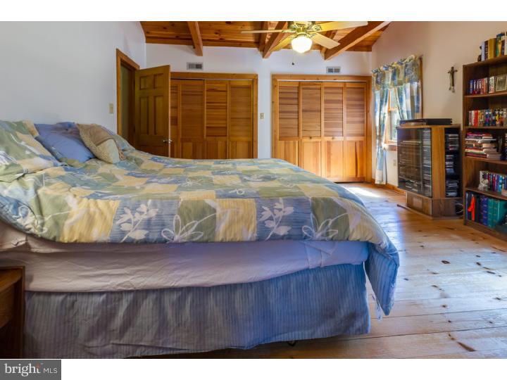 2111 North Firelane Road Southampton, NJ 08088 - Photo 22 of 25 Bedroom - Main