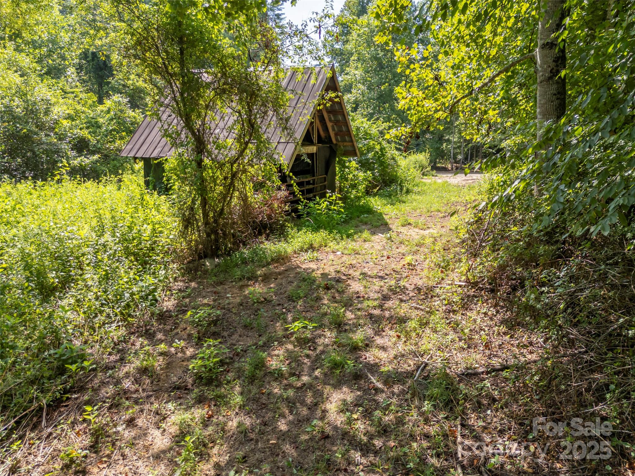 1084 Old Howard Gap Road Saluda, NC 28773 - Photo 23 of 48