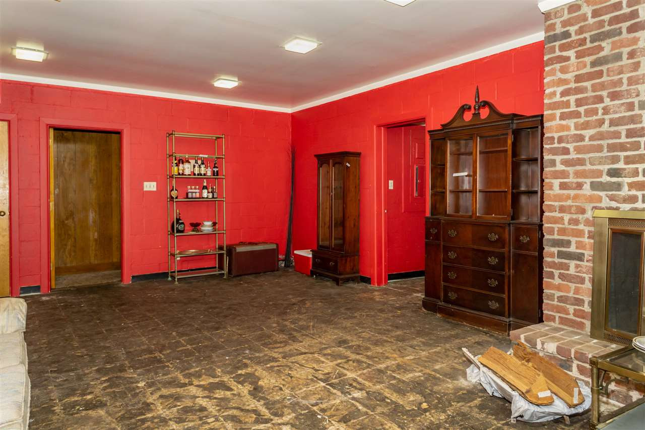 335 Golf Course Drive Raleigh, NC 27610 - Photo 17 of 23 Ground Floor Family Room