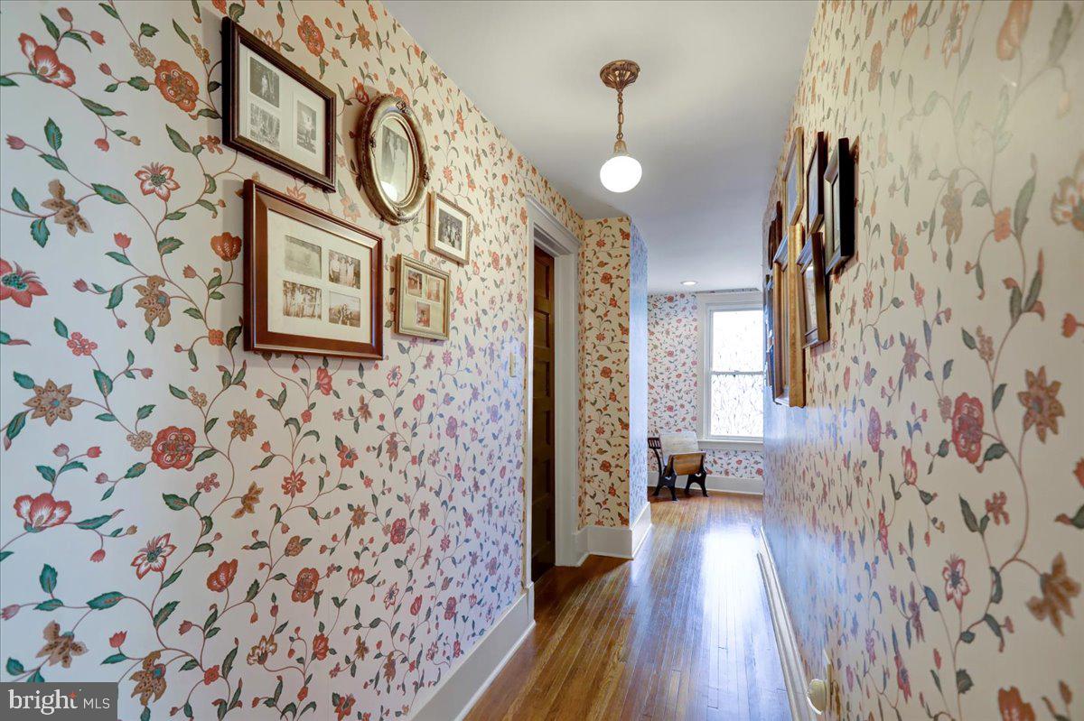 207 State Street Reading, PA 19607 - Photo 28 of 55 wooden floor in a gallery