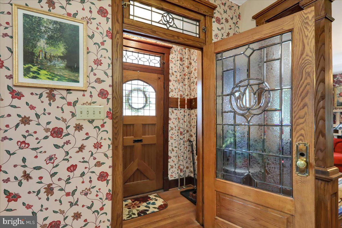 207 State Street Reading, PA 19607 - Photo 4 of 55 Two Leaded Front Doors to Vestibule & Entry Foyer