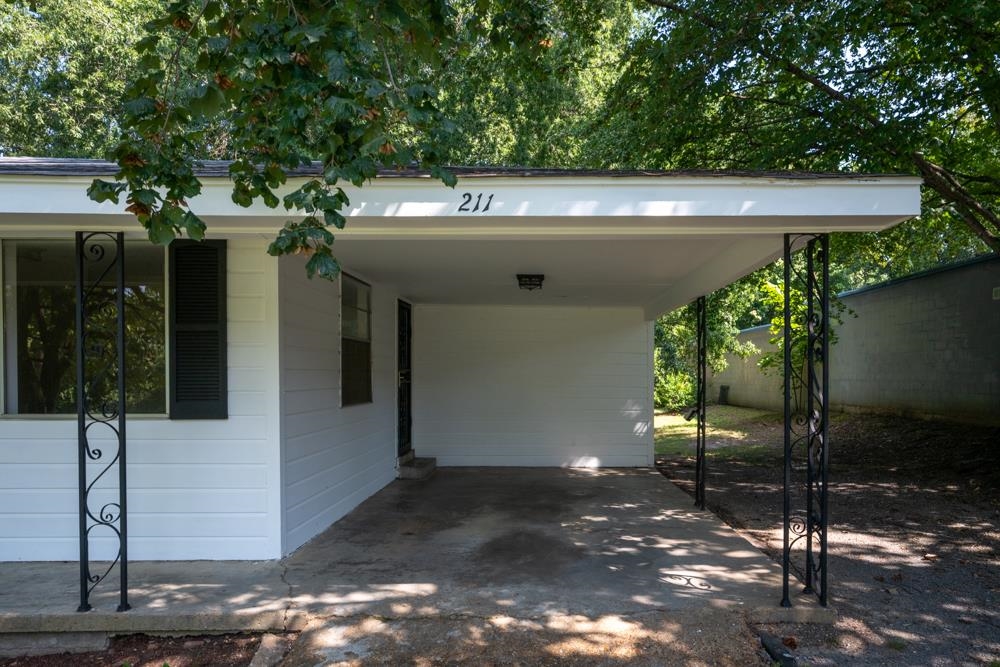 211 Drake Avenue Ripley, TN 38063 - Photo 3 of 25 a view of an entrance to house