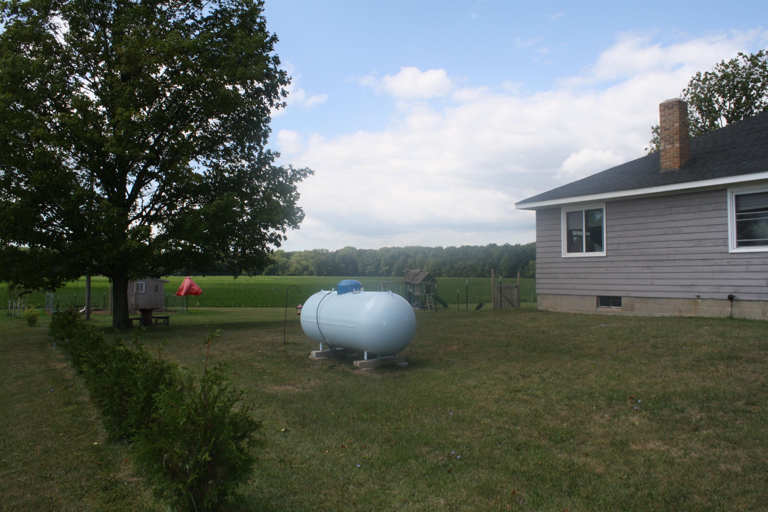 2910 South Reed Road Durand, MI 48429 - Photo 10 of 34 50088632-9.JPG
