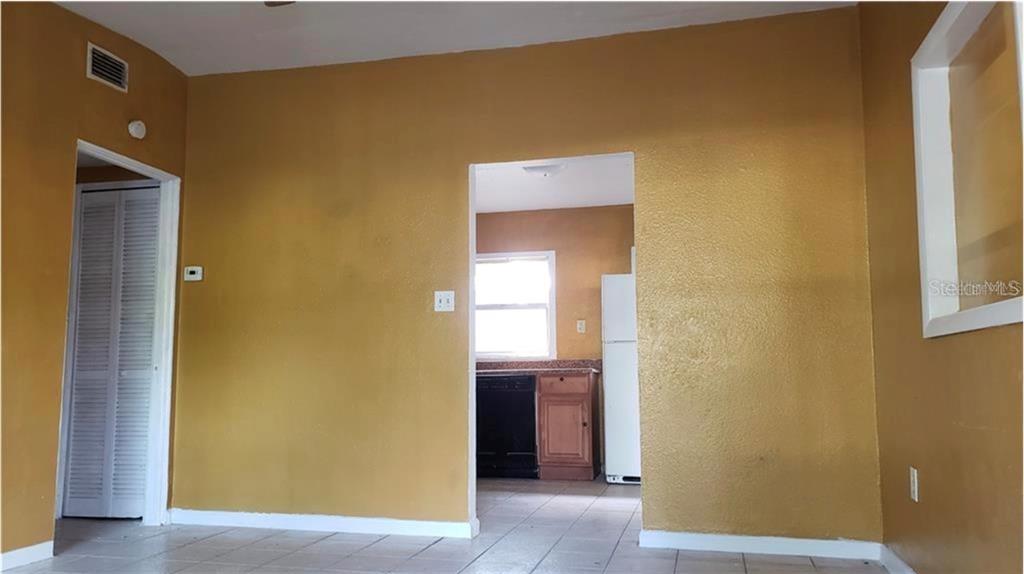 1102 Emeralda Road Orlando, FL 32808 - Photo 10 of 14