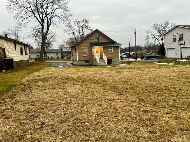 $335,000 | 55 Hulse Avenue, Middletown, NY 10940