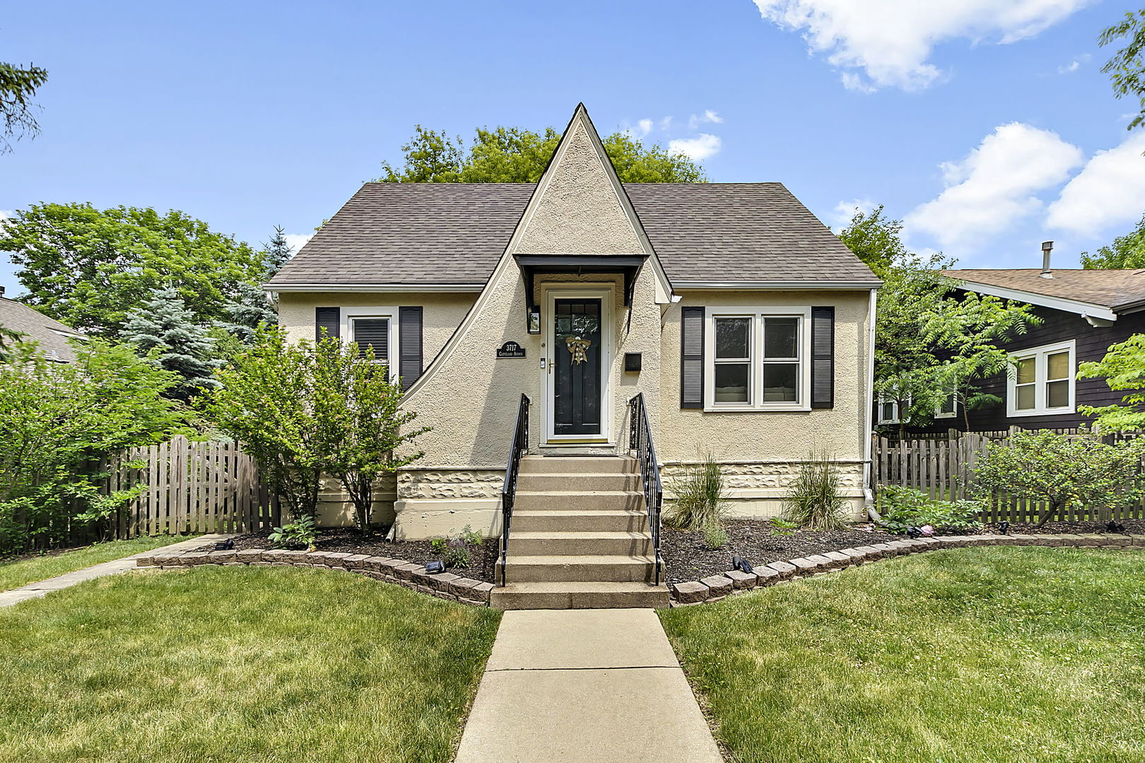 3717 Cleveland Avenue, Brookfield, IL 60513 Compass