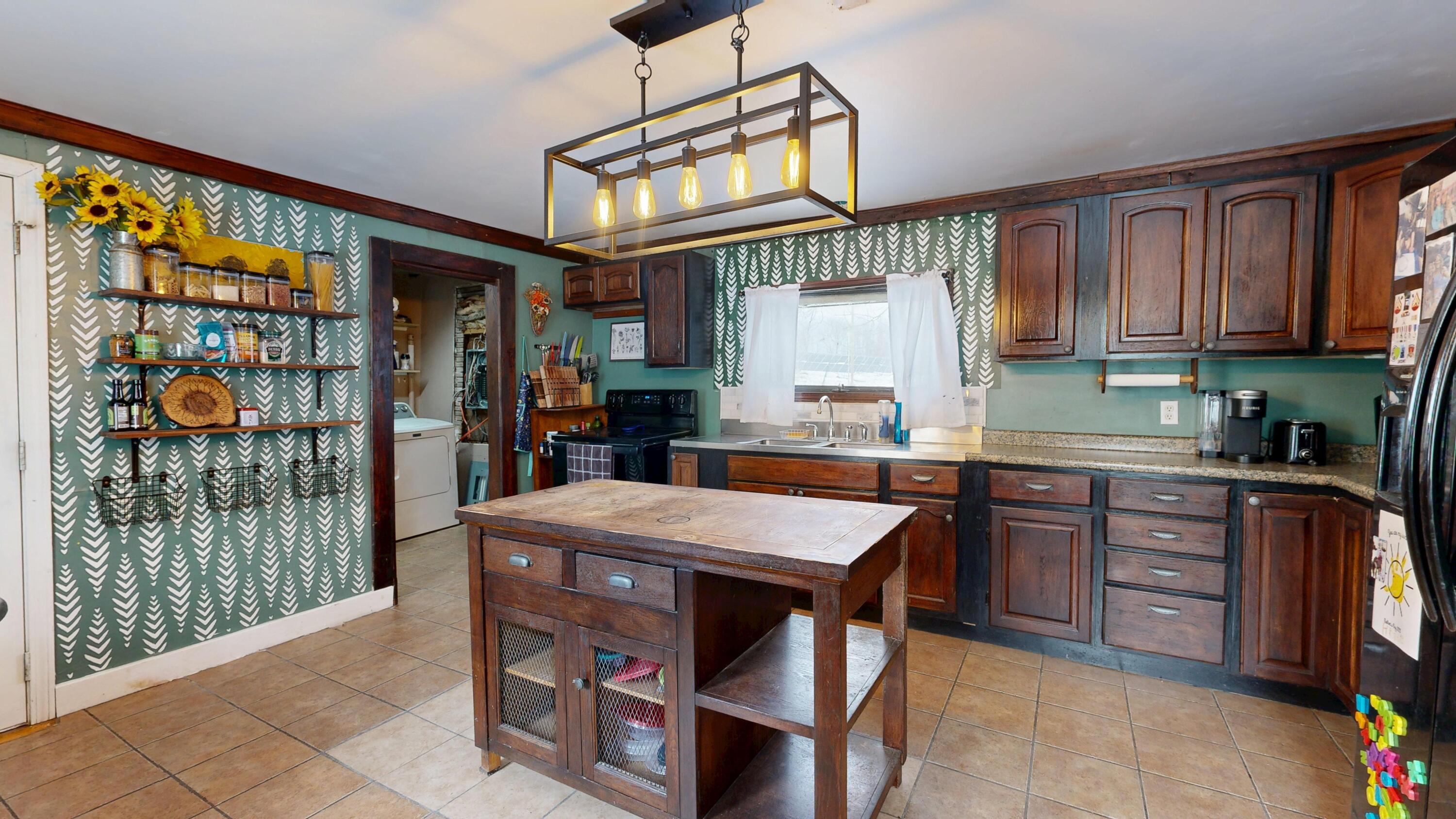 3950 West River Road Sidney, ME 04330 - Photo 3 of 33 Kitchen