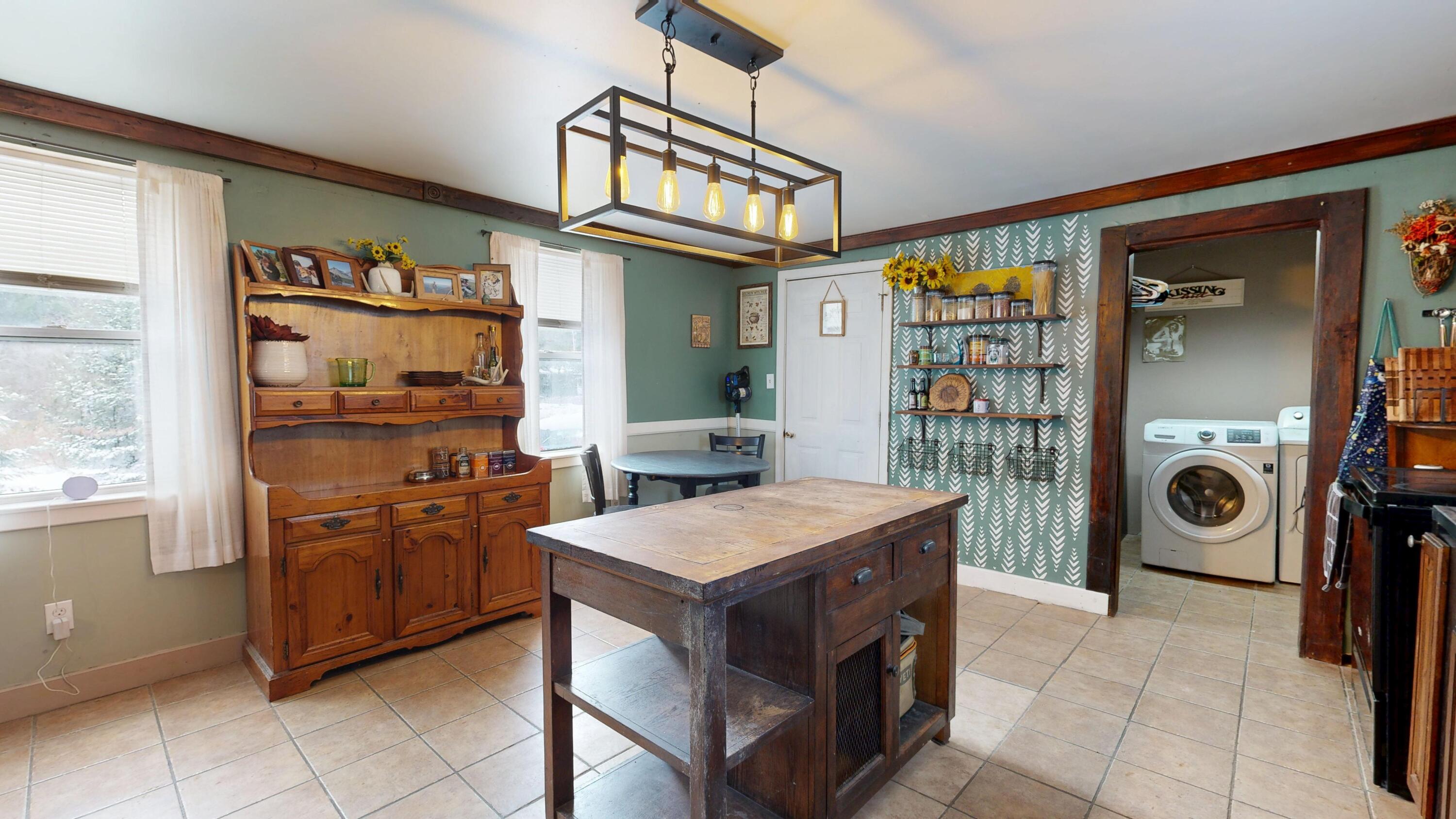 3950 West River Road Sidney, ME 04330 - Photo 5 of 33 kitchen