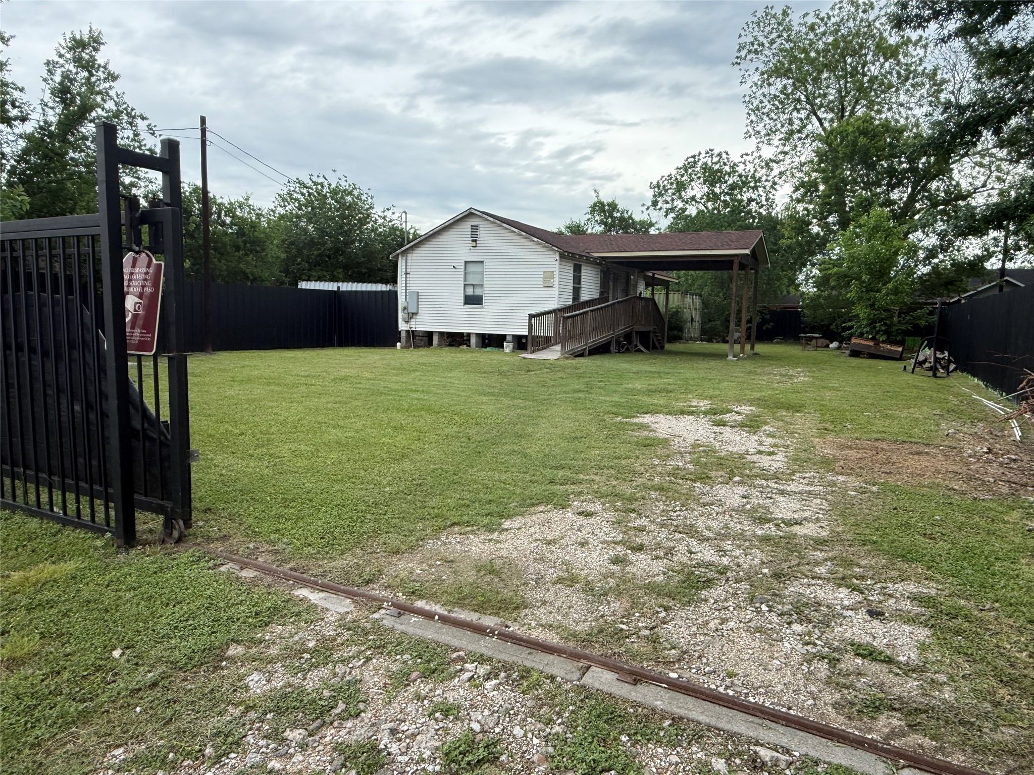 10338 Aldine Westfield Road Houston, TX 77093 - Photo 3 of 18