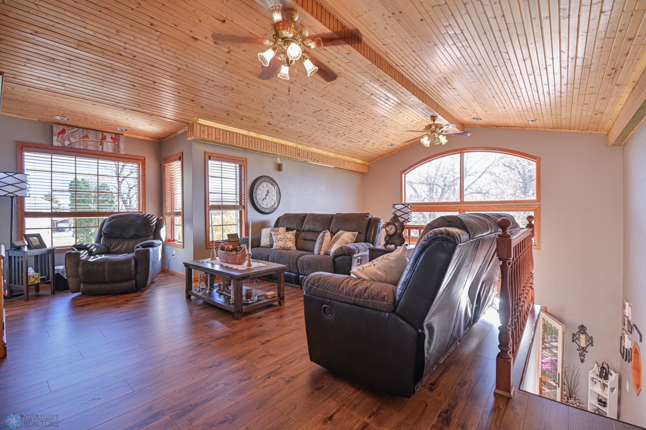 429 West Bridge Avenue Warren, MN 56762 - Photo 15 of 51