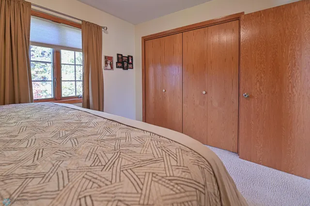 $289,900 | 429 West Bridge Avenue, Warren, MN 56762