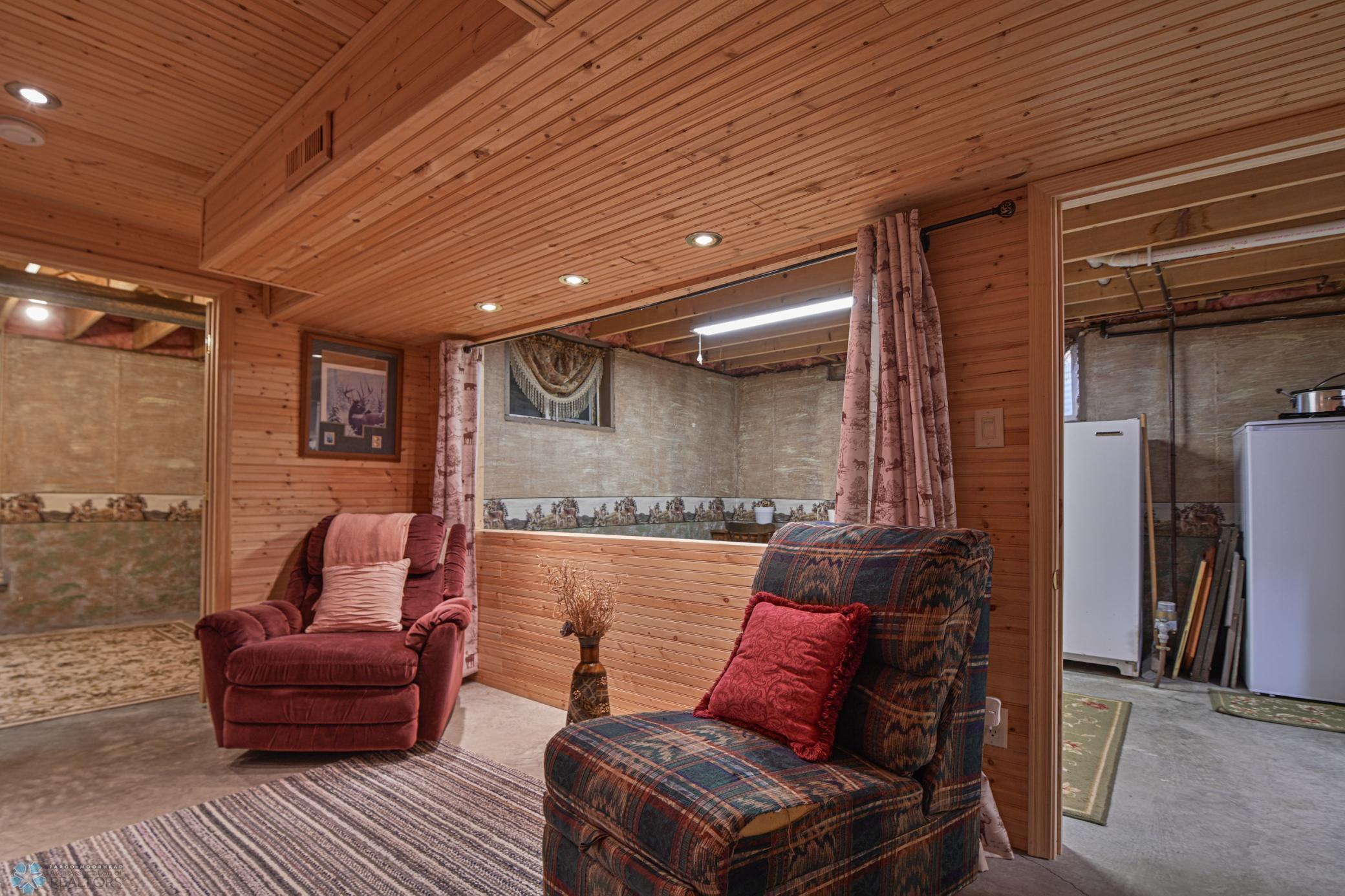 429 West Bridge Avenue Warren, MN 56762 - Photo 30 of 51