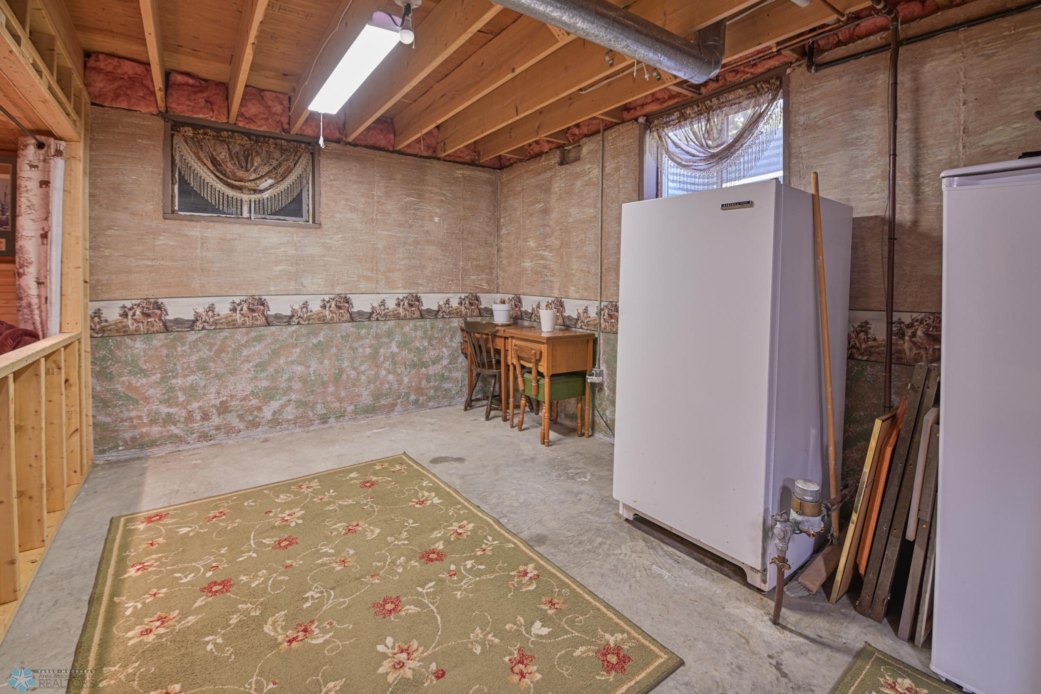 429 West Bridge Avenue Warren, MN 56762 - Photo 31 of 51