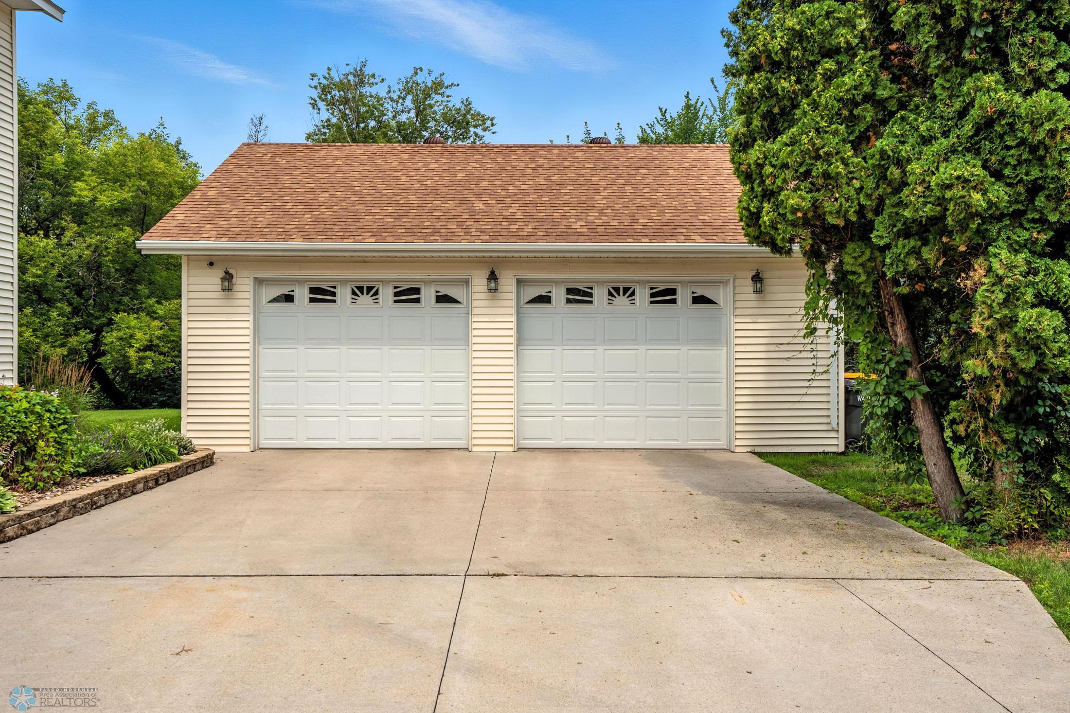 429 West Bridge Avenue Warren, MN 56762 - Photo 37 of 51