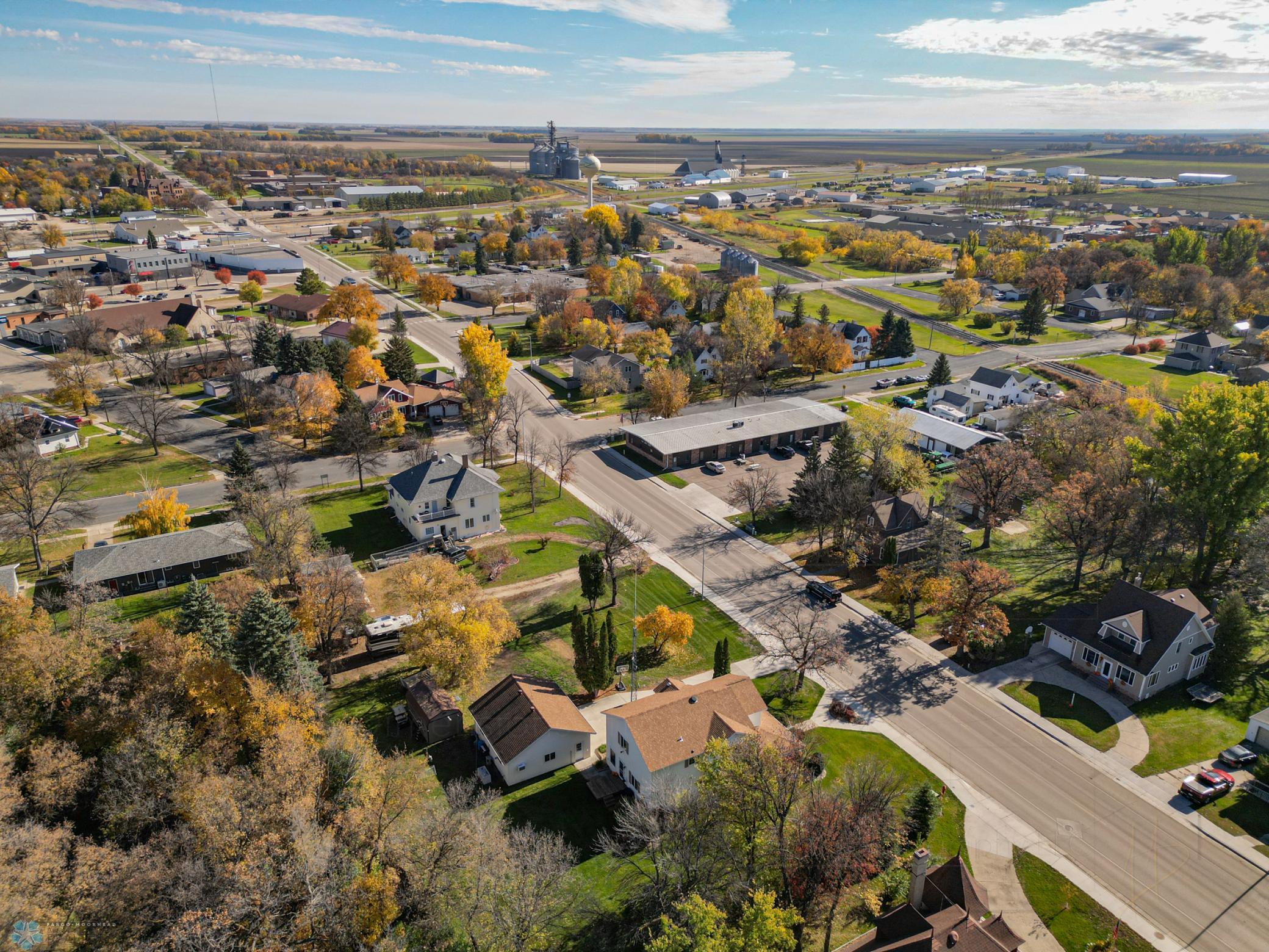 429 West Bridge Avenue Warren, MN 56762 - Photo 44 of 51