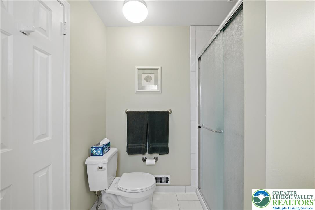 1700 Brandywine Road Allentown, PA 18104 - Photo 31 of 48 a bathroom with a toilet and a shower