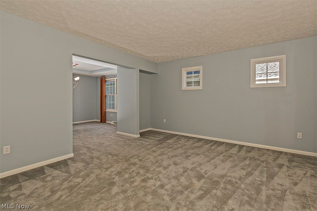 4488 Brooks Road Cleveland, OH 44105 - Photo 5 of 30