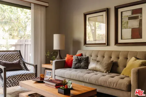 $629,000 | 15023 Sherman Way, Unit E, Van Nuys, CA 91405