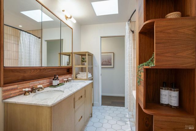 $1,395,000 | 5 Madrone Avenue, Woodacre, CA 94973