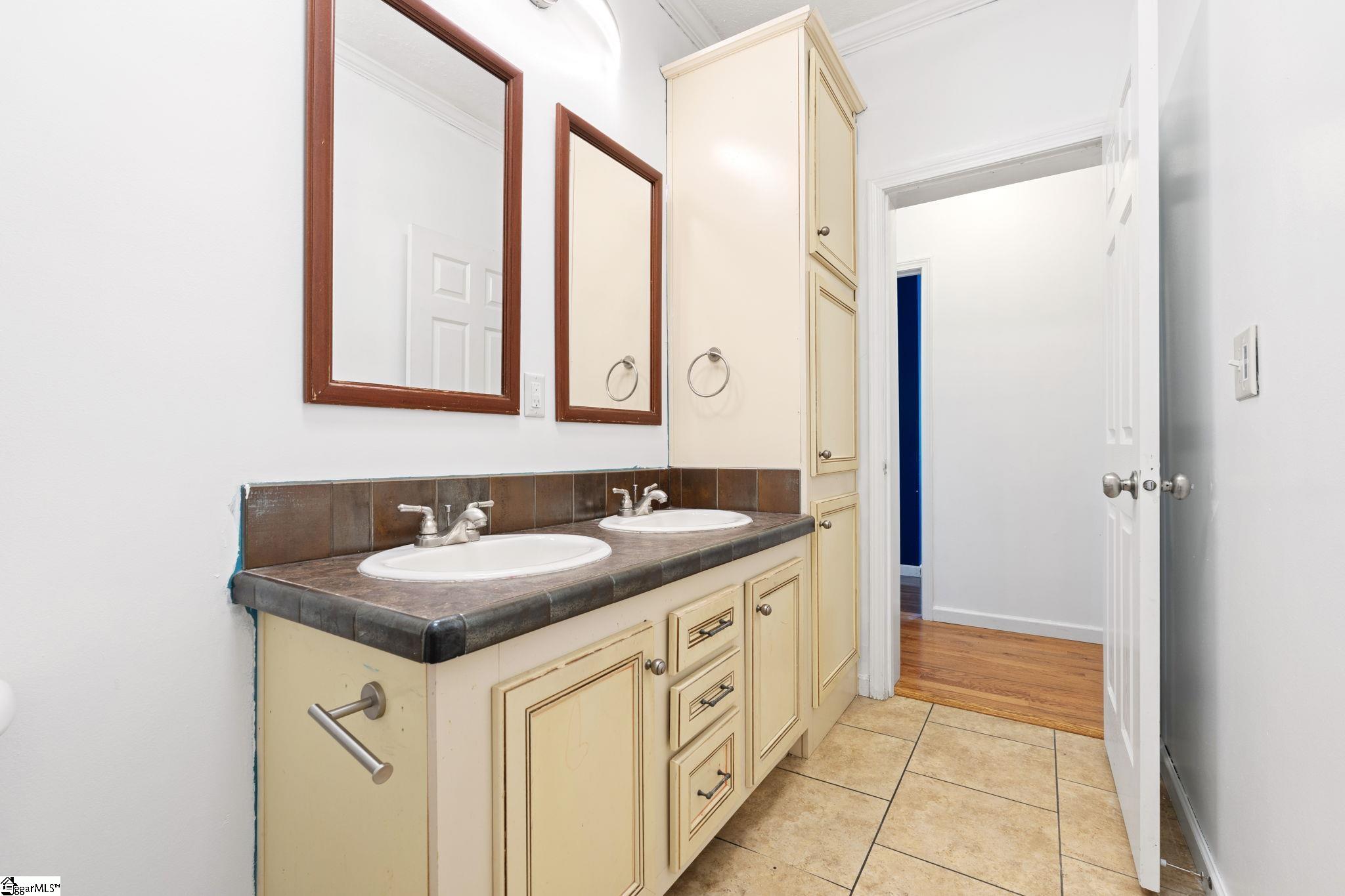 721 Marietta Street Gaffney, SC 29340 - Photo 26 of 43