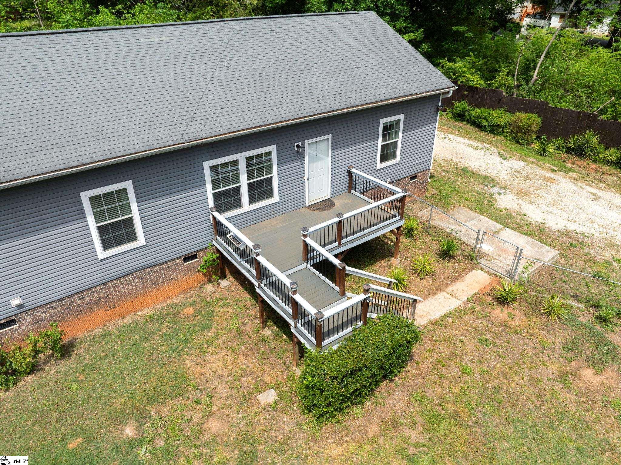 721 Marietta Street Gaffney, SC 29340 - Photo 4 of 43