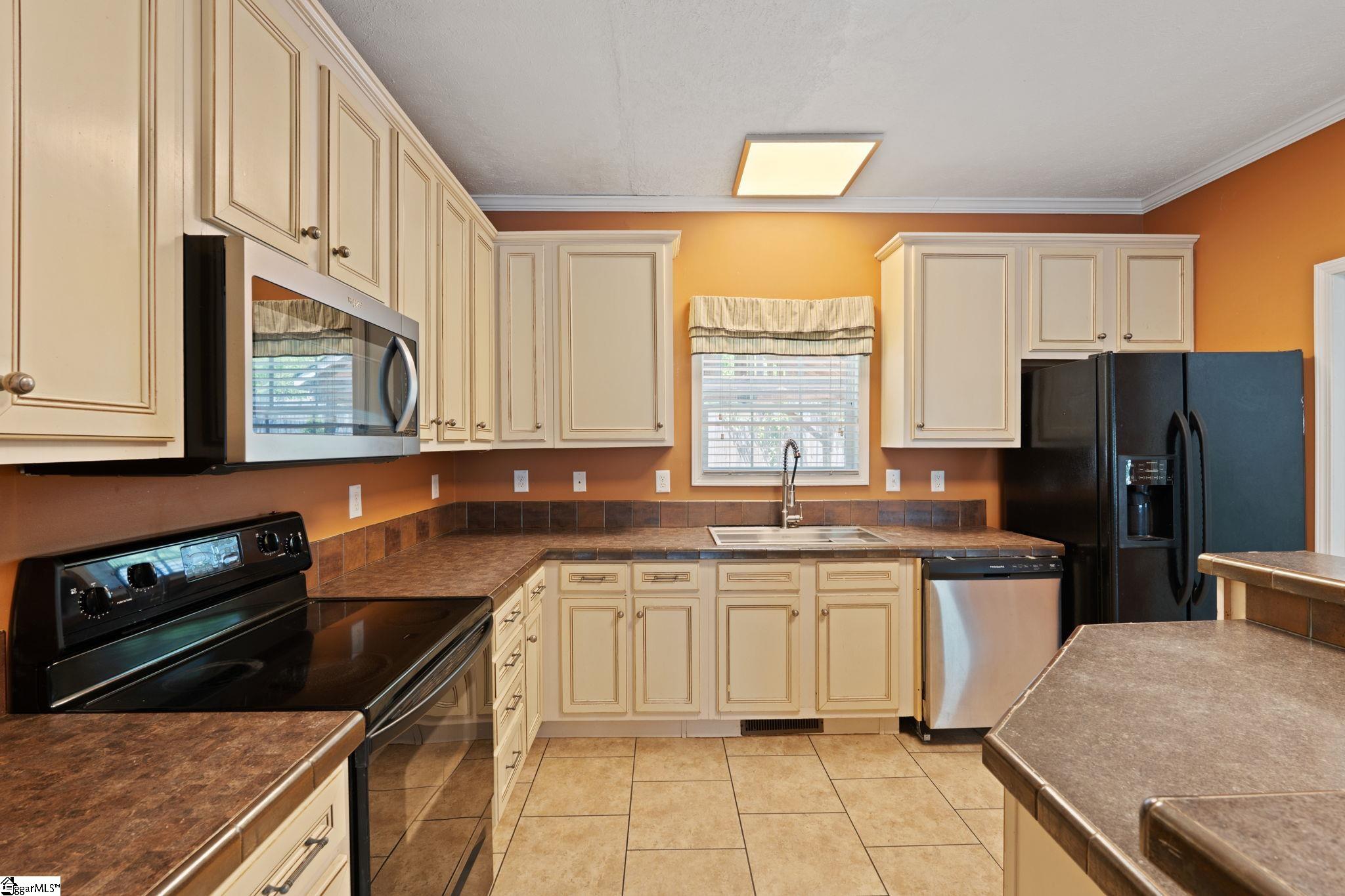 721 Marietta Street Gaffney, SC 29340 - Photo 10 of 43